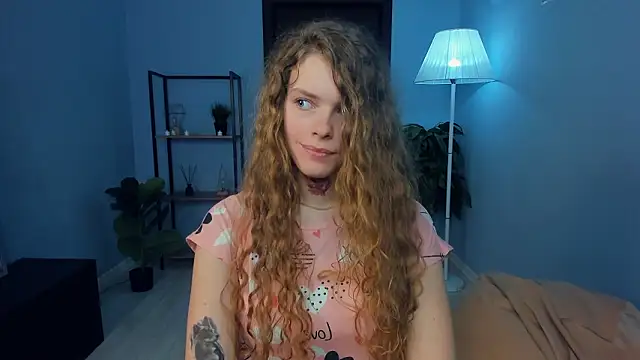 RayaNenlia's cam snapshot