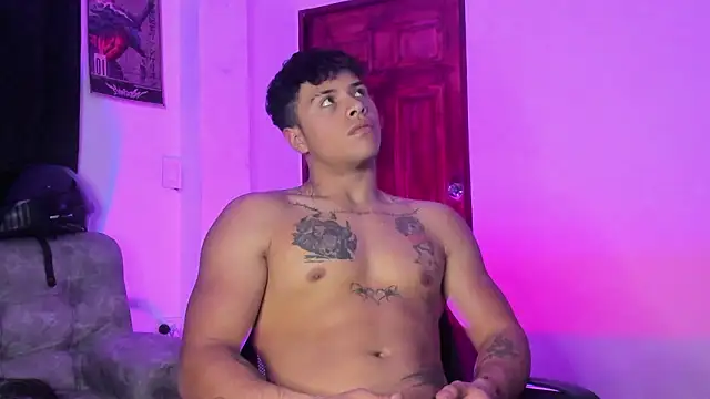 Dominic_Biker__ live sex cam