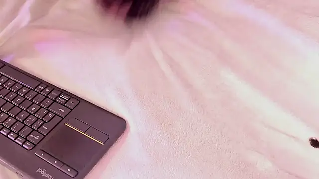 Camila_Matinez_'s cam snapshot