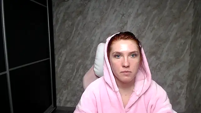 Reginasmilee's cam snapshot