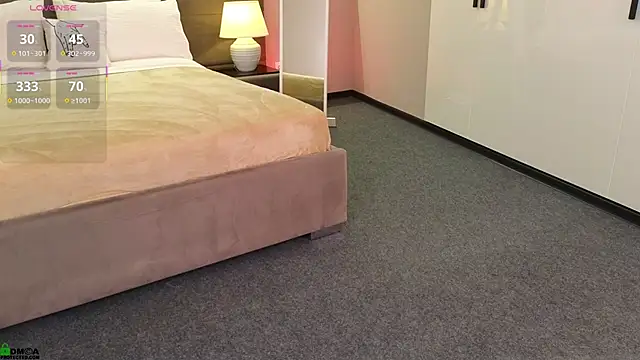 Rina_Red's cam snapshot