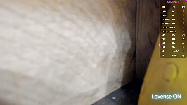 classy_medea's cam snapshot