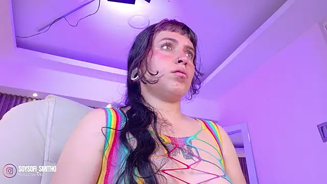 Lucy_Smith2's cam snapshot