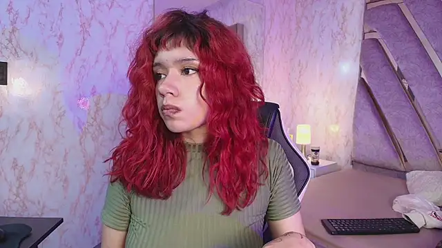 redd_pandaa's cam snapshot