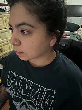 kimmiakiss22 live sex cam