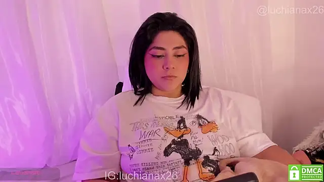 lucy26_'s cam snapshot