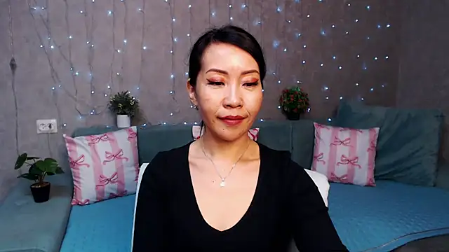 LiaPak's cam snapshot