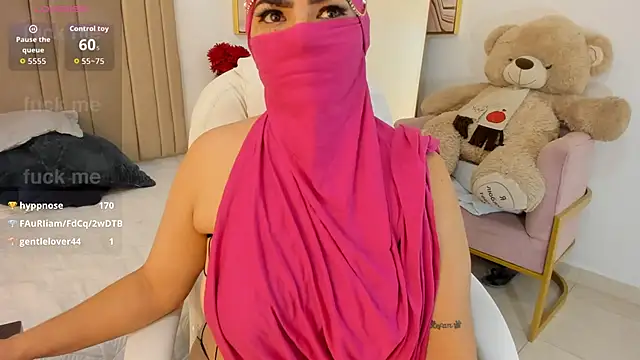 _naylaa_'s cam snapshot