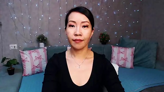 LiaPak's cam snapshot