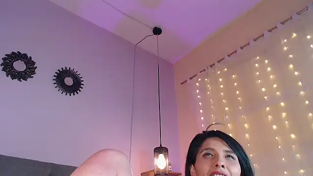 emily_leinner's cam snapshot