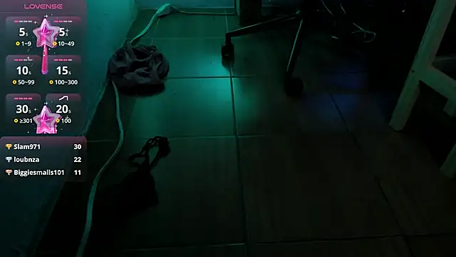 queen-alexa live sex cam