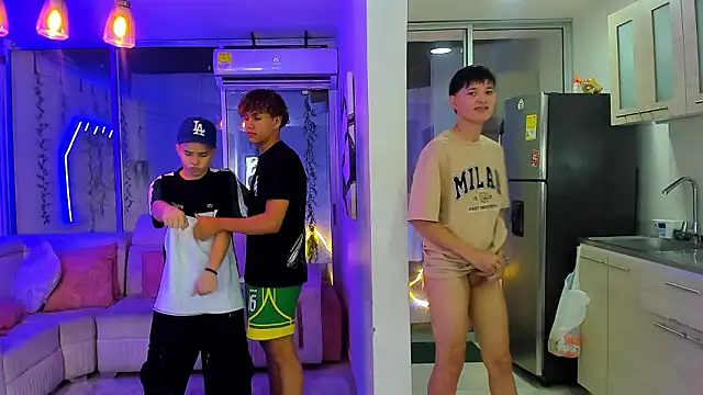 Houseofwarrios's cam snapshot