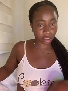 MISSMAYSROOM's cam snapshot