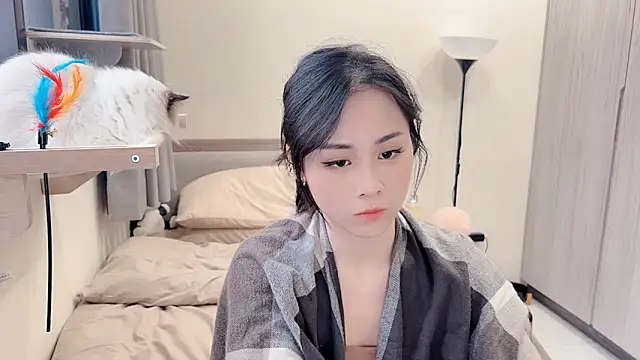 BabyOneDaily's cam snapshot