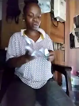 QUEENZAZA's cam snapshot