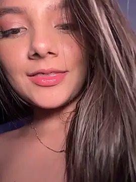 EmmiiGlow's cam snapshot