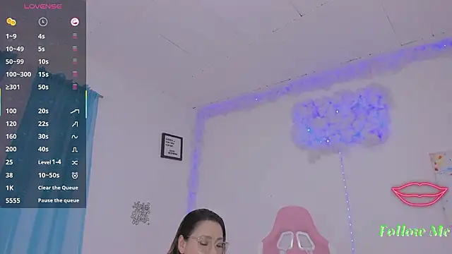 milfAaura's cam snapshot