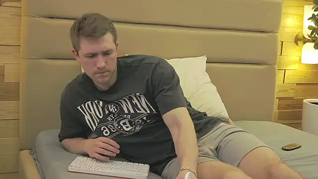 EthanPinkman's cam snapshot