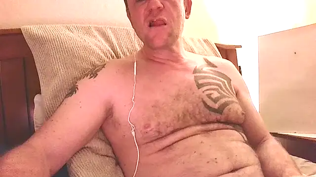 Yournaughty's cam snapshot