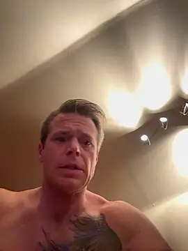 DILFiGuess1's cam snapshot