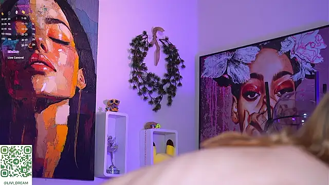 VernitaFiscalini's cam snapshot