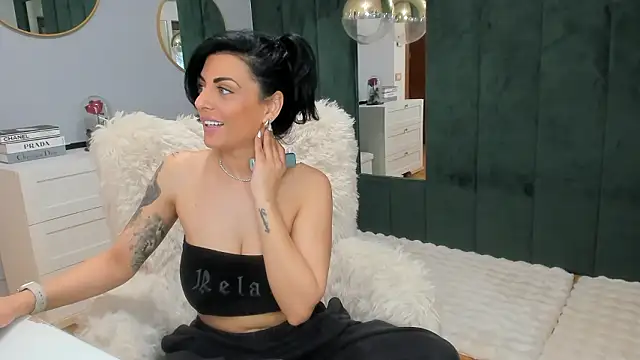 ElisaBaxter's cam snapshot