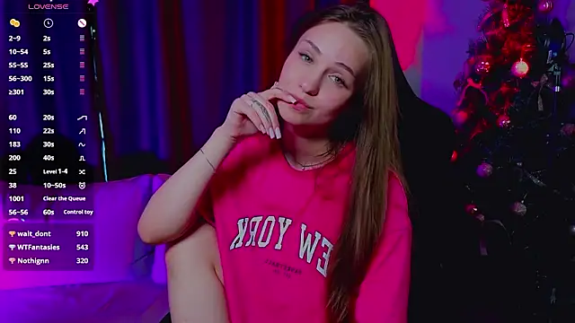 Alice_loft's cam snapshot