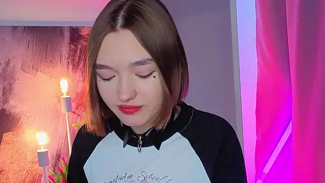 Leyla_crsh's cam snapshot