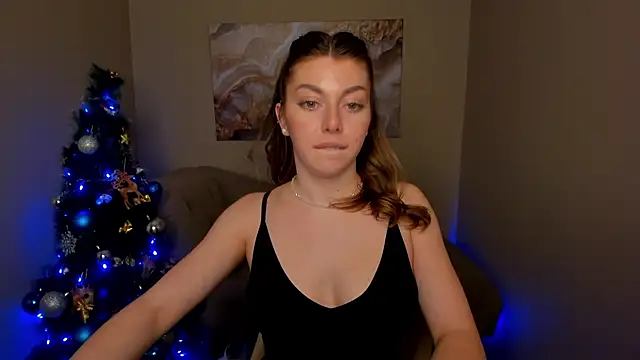 MollyMeltorr's cam snapshot