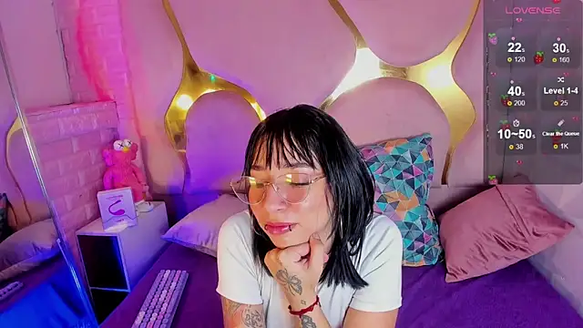 NaniiSisy's cam snapshot