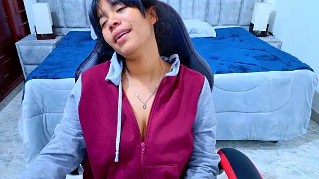 laureentt_'s cam snapshot