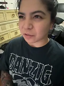 kimmiakiss22's cam snapshot