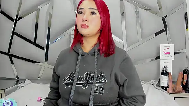 Catherinee69_x's cam snapshot