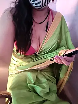 sangeetha4bide's cam snapshot