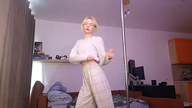 AuraNevera's cam snapshot