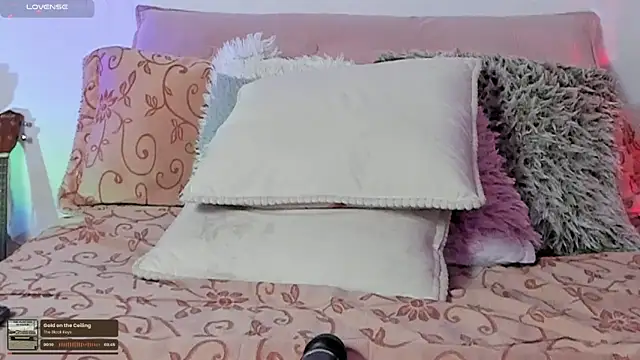 julieta_cooper20's cam snapshot