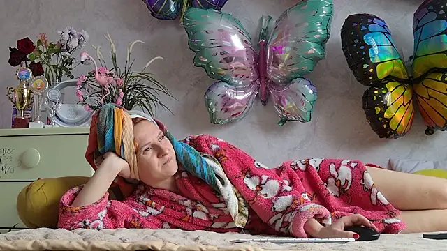 SimaGoldy's cam snapshot