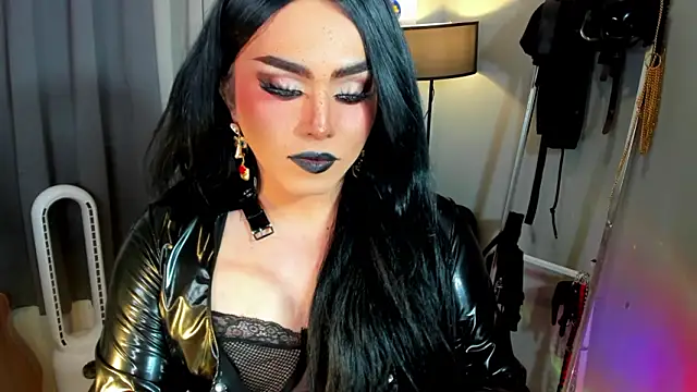 DominaAurumXXX live sex cam