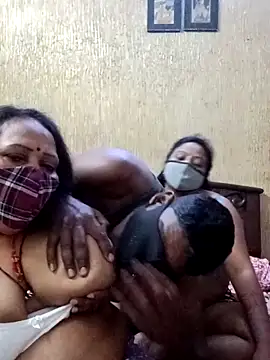 LoveOnStream live sex cam