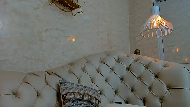 ValerySkinnyy's cam snapshot