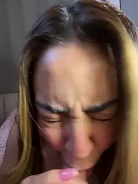 LilEuphoria's cam snapshot