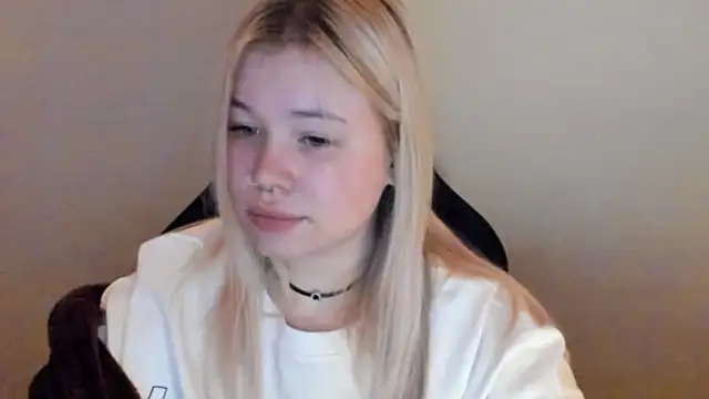 Lulu_Di's cam snapshot