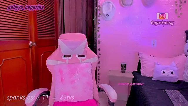 gabyye_capprins's cam snapshot