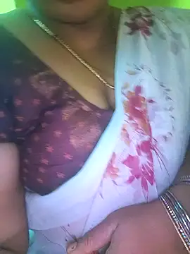 Villageanuty's cam snapshot