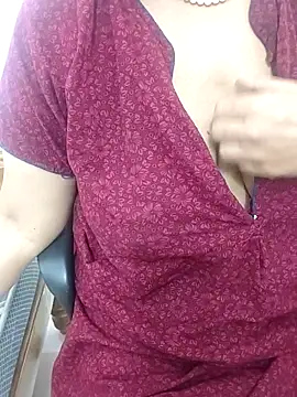 Tamil_aishu09's cam snapshot