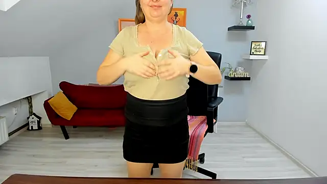 LollaGirl's cam snapshot