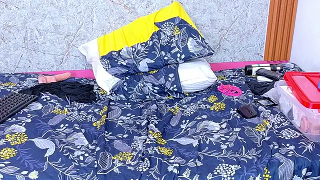 matureahomegirl's cam snapshot