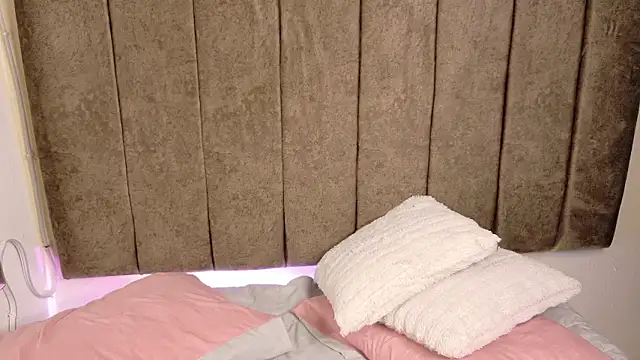 lily_beet's cam snapshot