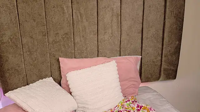 lily_beet's cam snapshot