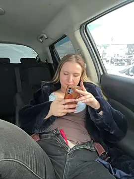 OlgaBuzzz's cam snapshot